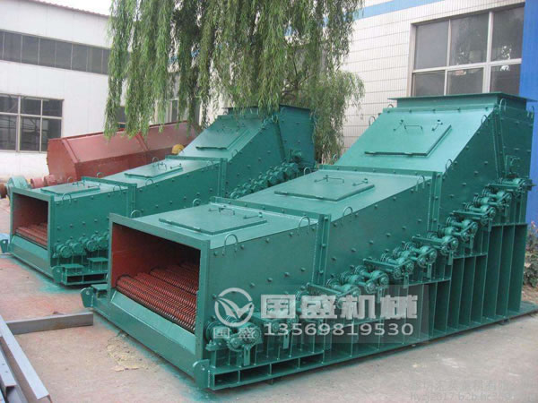 新型防卡堵滾軸篩