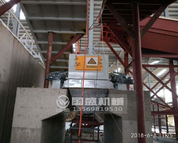 礦石交叉篩分機(jī) 礦石交叉篩分機(jī)